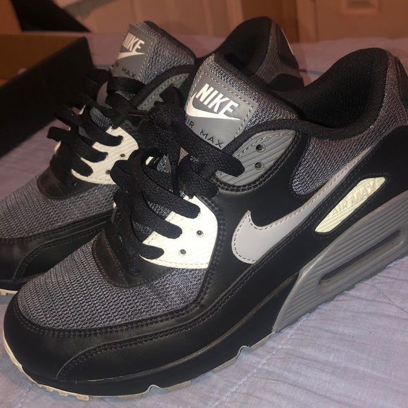 Nike Air Max 90’s - Picture 2 of 5